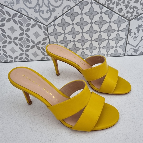 Yellow Mules - Picture 5 of 5